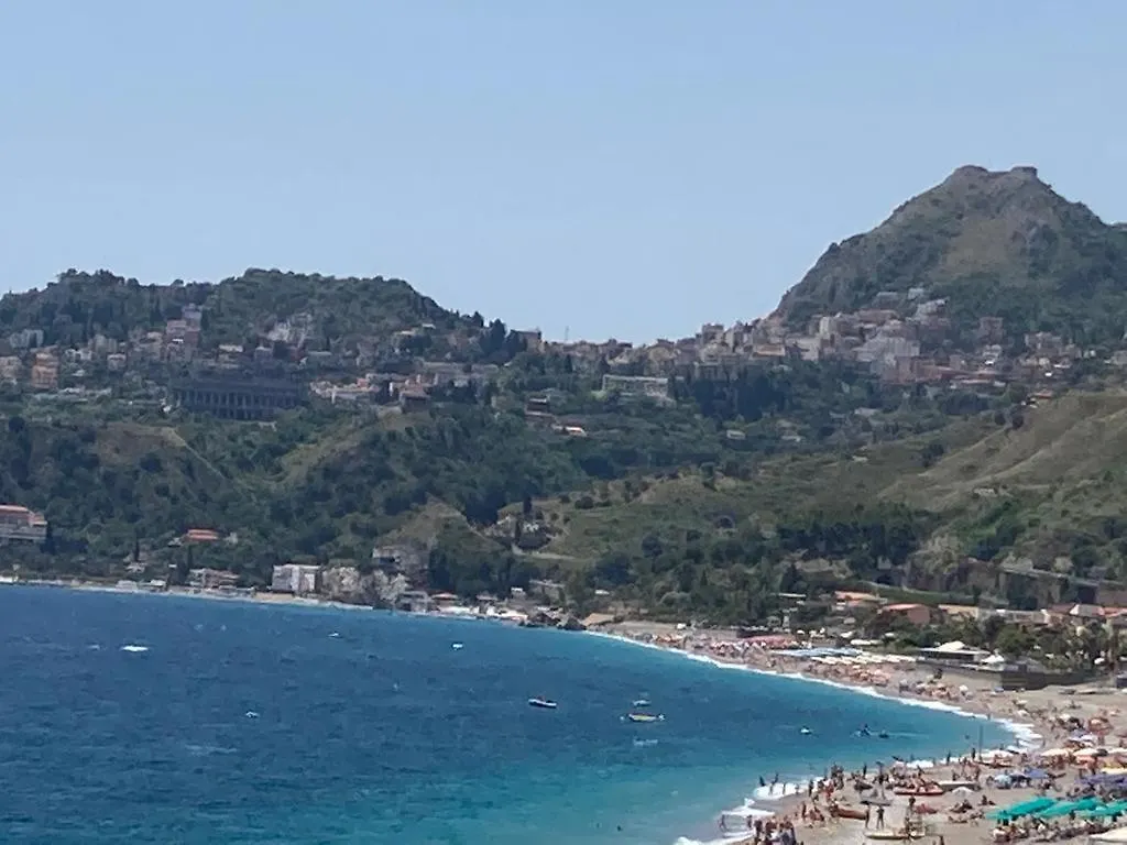 Soffio Dal Mare Apartment Letojanni
